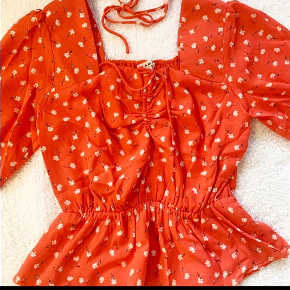 Francesca’s Coral Peplum Blouse - Picture 7 of 8